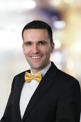 Portrait of Kal Doychinov, REALTOR®